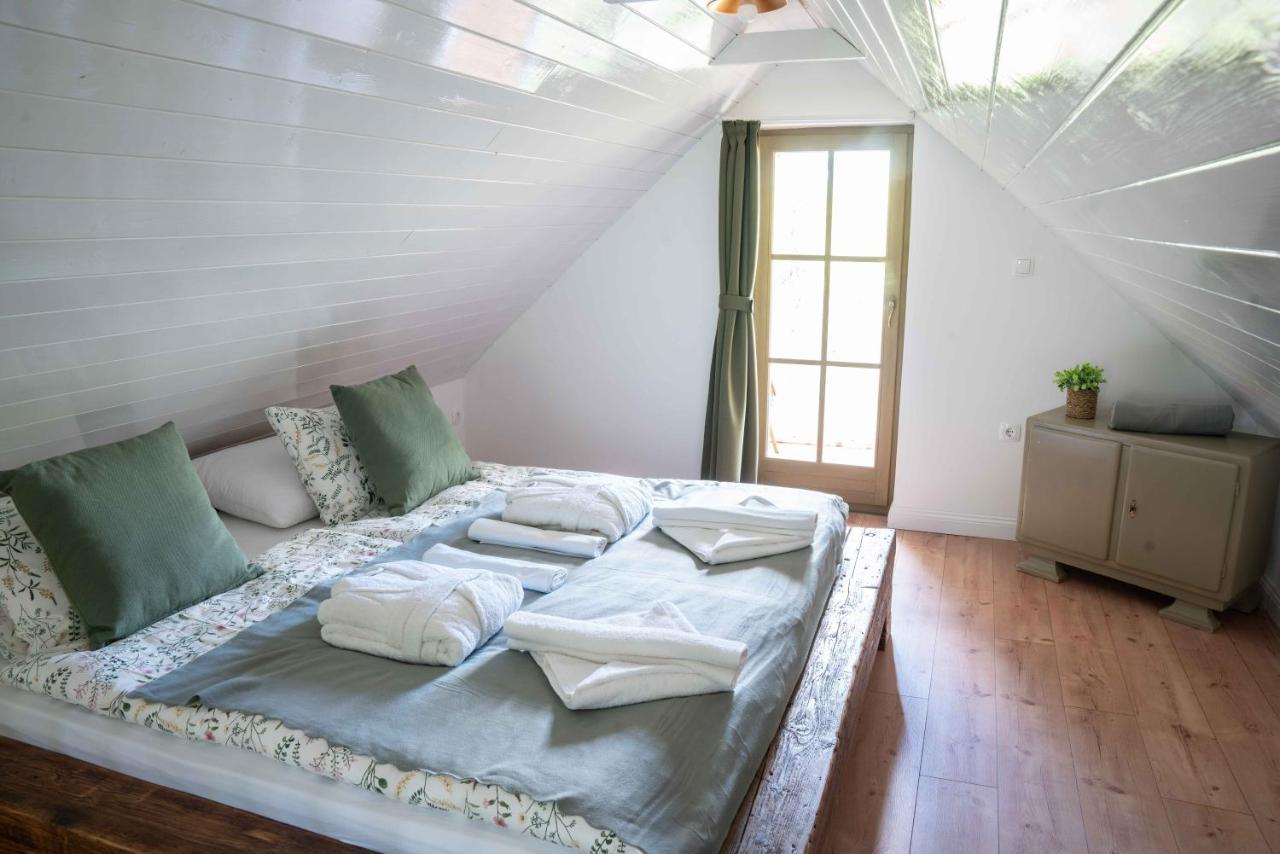 Egercottages - Csillag Cottage Buitenkant foto